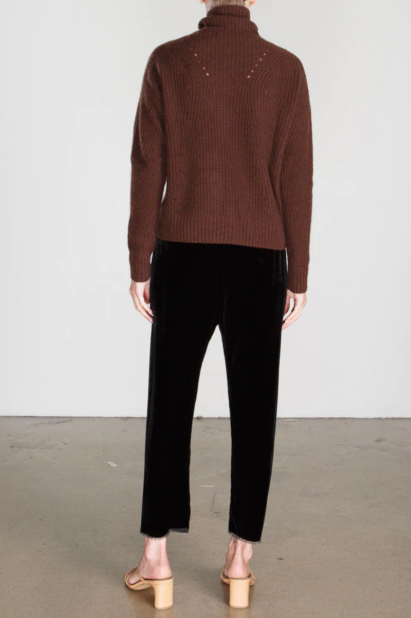 Erika Velvet Drop Pant
