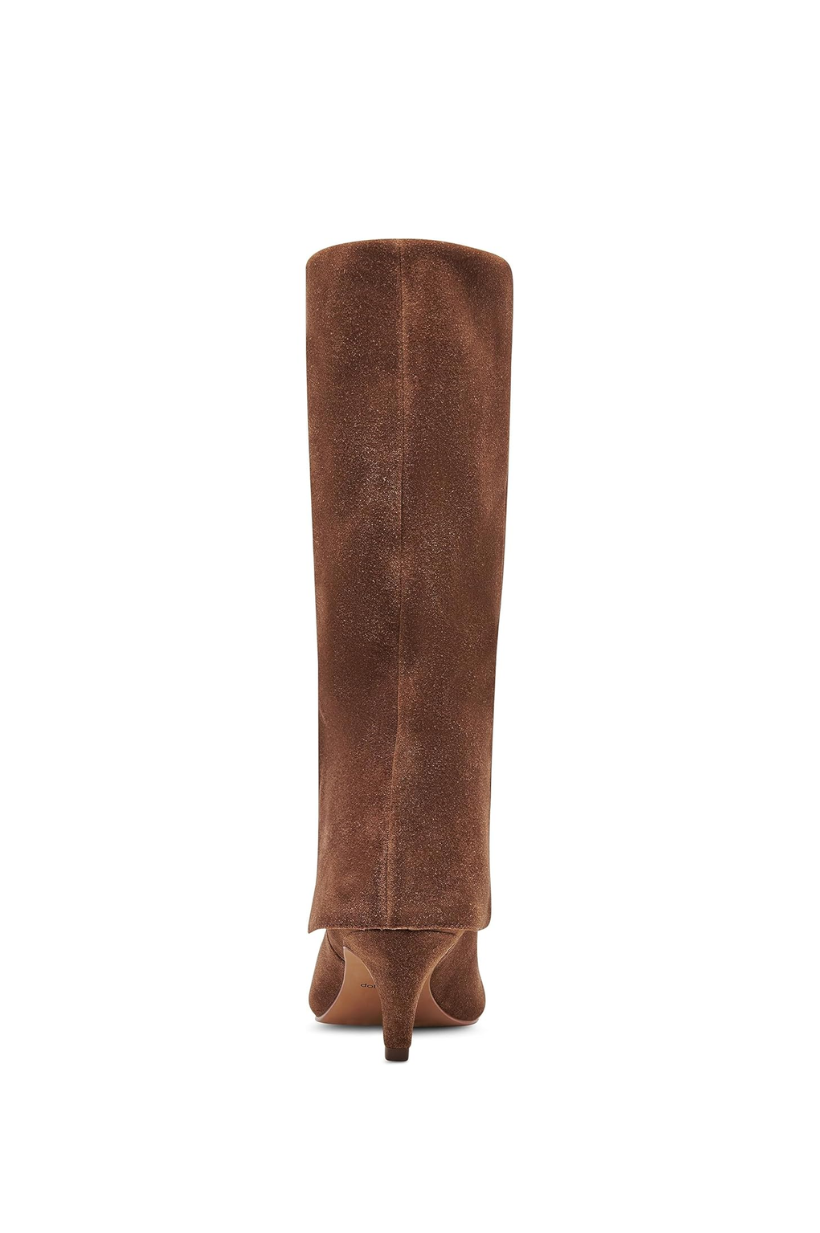 Dionne Boot