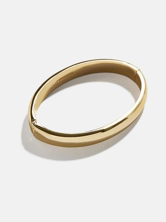 Nadia Bangle