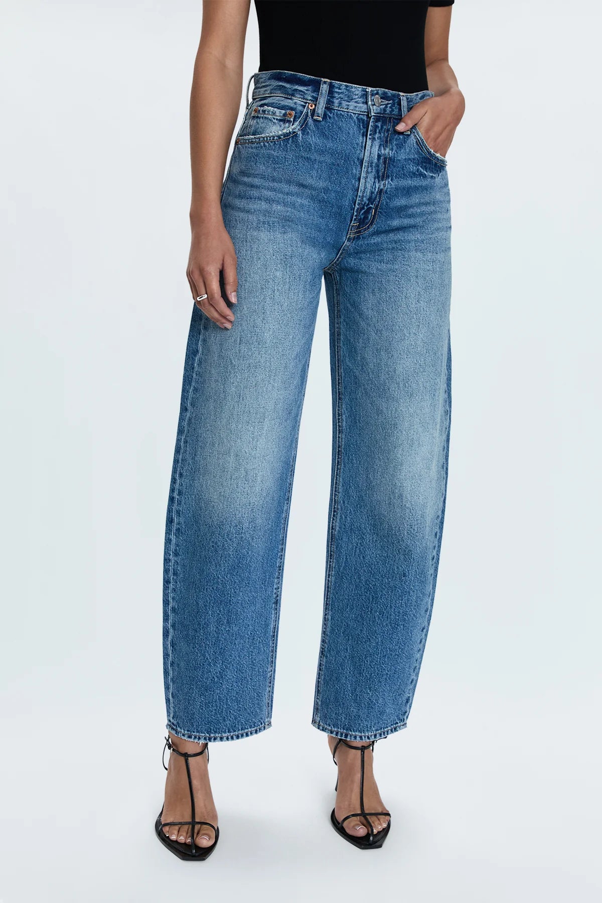 Wes High Rise Barrel Jean