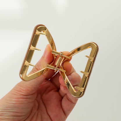 Small Classic Triangle Metal Claw Clip