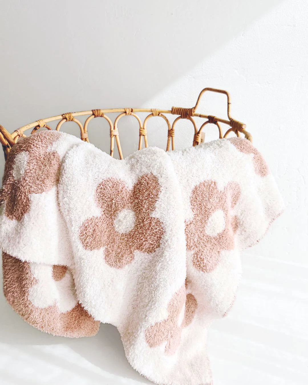 Daisy Fuzzy Blanket - More Colors