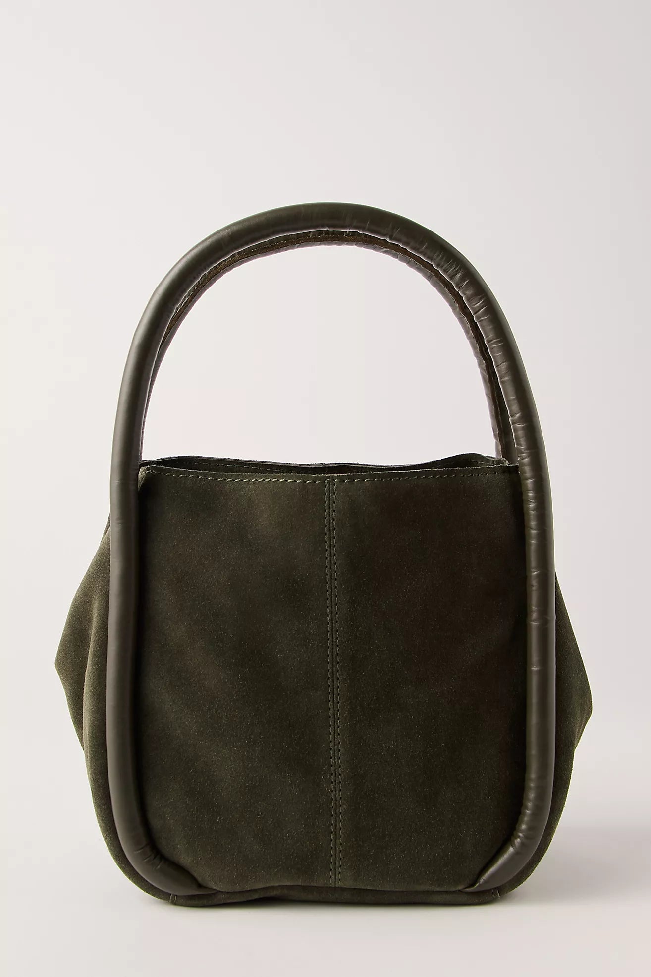 Barlow Bucket Bag
