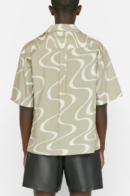 Abstract Wave Graphic Shirt